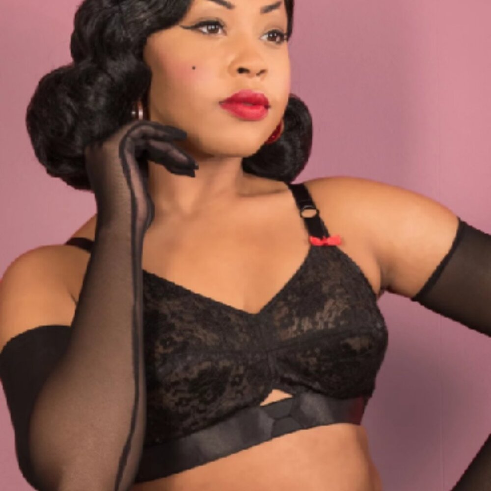 EUC What Katie Did 50s Lulu Noir Black lace Bullet Bra 32B